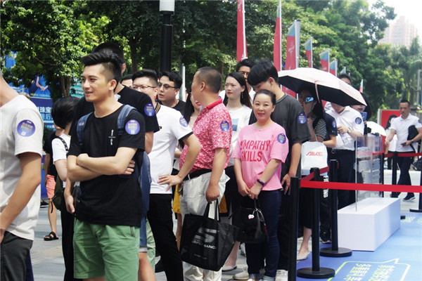 2019深圳國際珠寶展開幕， 免費(fèi)專車人氣爆棚！