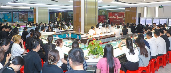 新勢奮發 · 馳騁無疆丨港福珠寶2023年度評優表彰大會圓滿舉辦！